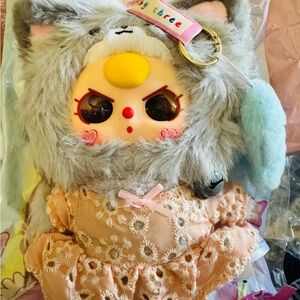 Baby Three Kitten Wardrobe secret with liquid eyes